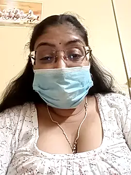 LAVERNIYA  online show from 03/03/25, 12:27