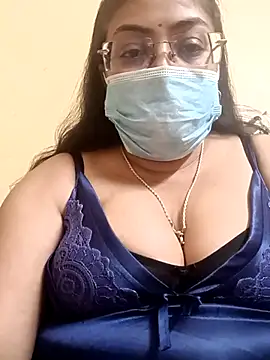 LAVERNIYA  online show from 03/06/25, 07:10