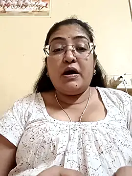 LAVERNIYA  online show from 03/07/25, 10:13