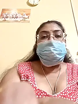 LAVERNIYA  online show from 03/19/25, 12:34