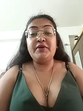 LAVERNIYA  online show from 09/10/25, 05:51
