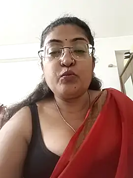 LAVERNIYA  online show from 09/11/25, 06:52