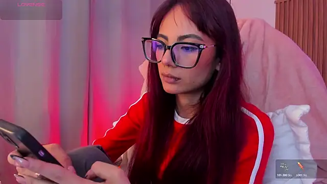 sophiecherry  online show from 11/07/25, 10:10