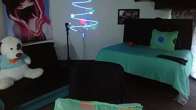 Kloe Deker online show from 12/18/24, 01:34
