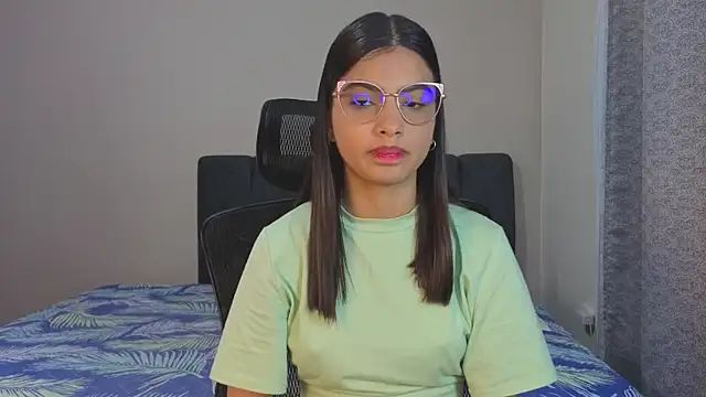 LiaOrtiz69 online show from 07/23/26, 07:45