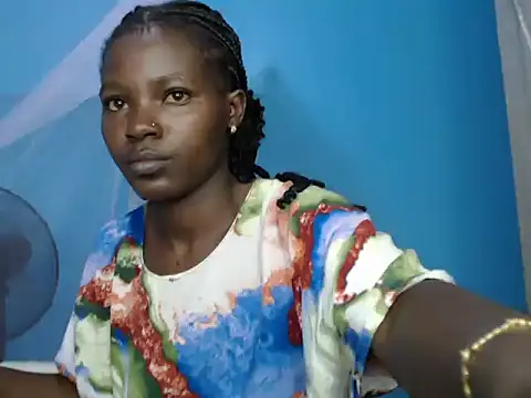 Snapshot of TrishaKalid chatting on 09/28/25, 11:48 TrishaKalid online show from 09/28/25, 11:48