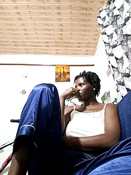 Snapshot of TrishaKalid chatting on 10/19/25, 08:42 TrishaKalid online show from 10/19/25, 08:42