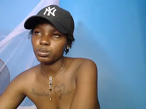 Snapshot of TrishaKalid chatting on 10/24/25, 09:11 TrishaKalid online show from 10/24/25, 09:11