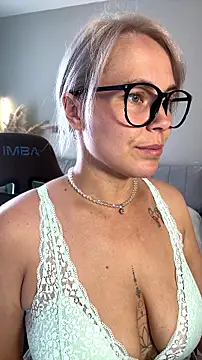 Snapshot of Charming_Daphny chatting on 07/24/26, 07:28 Charming Daphny online show from 07/24/26, 07:28