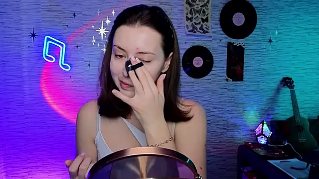 Snapshot of GloriaElmer chatting on 02/28/25, 06:10 GloriaElmer online show from 02/28/25, 06:10