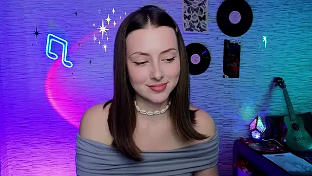 Snapshot of GloriaElmer chatting on 03/20/25, 06:41 GloriaElmer online show from 03/20/25, 06:41