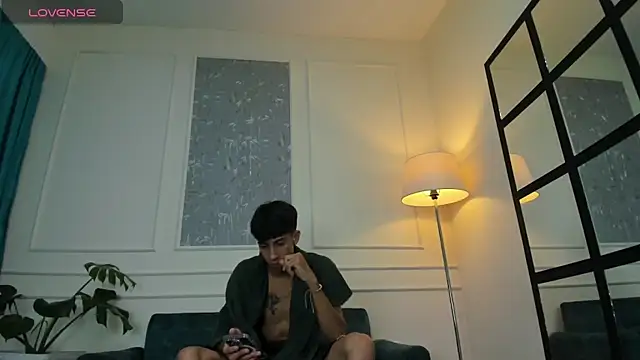 Lucian Davi online show from 12/29/24, 03:35