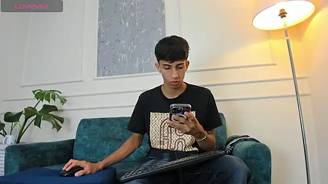 Lucian Davi online show from 01/03/25, 12:30