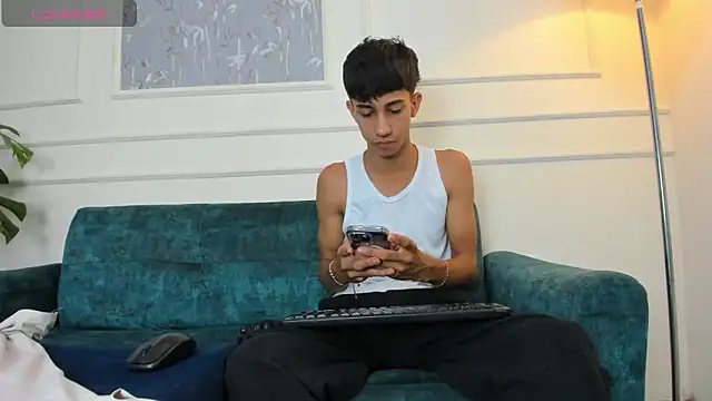 Lucian Davi online show from 01/04/25, 12:05