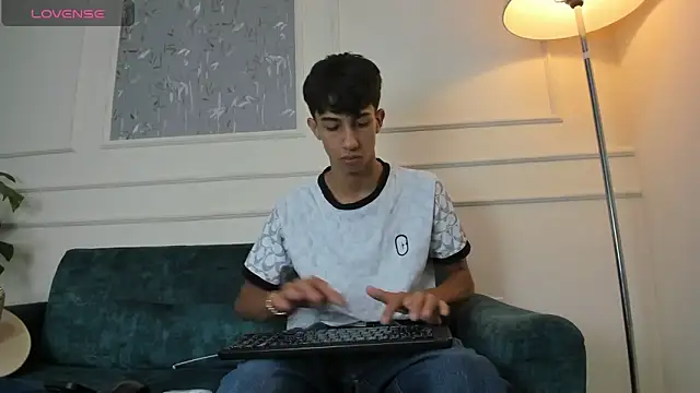 Lucian Davi online show from 01/08/25, 12:37