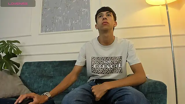 Lucian Davi online show from 01/22/25, 12:27