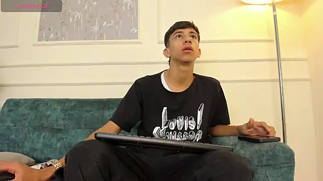 Lucian Davi online show from 01/29/25, 01:07