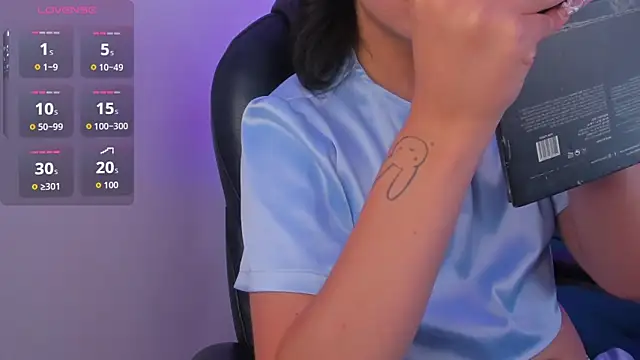 miah connor online show from 10/19/25, 07:47