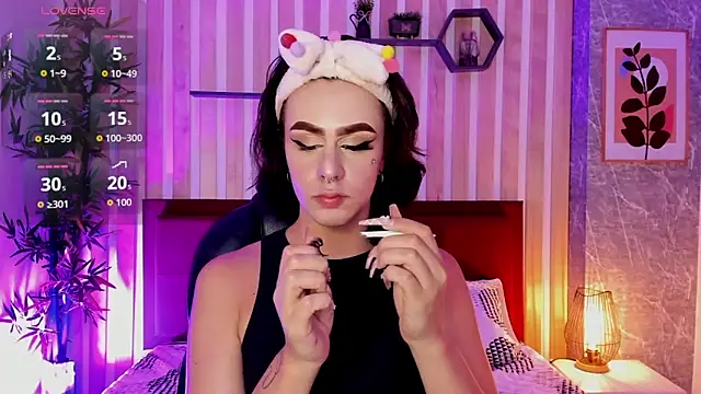 miah connor online show from 11/05/25, 07:36