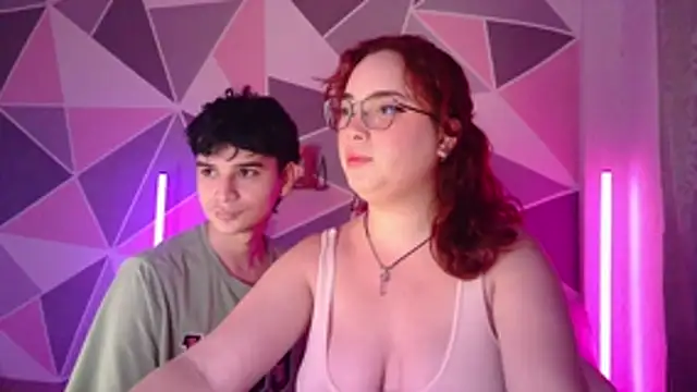 Snapshot of AndrewAnndCherry chatting on 11/18/25, 10:36 AndrewAnndCherry online show from 11/18/25, 10:36