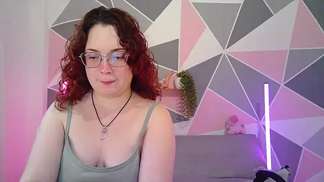 Snapshot of AndrewAnndCherry chatting on 06/26/26, 10:58 AndrewAnndCherry online show from 06/26/26, 10:58