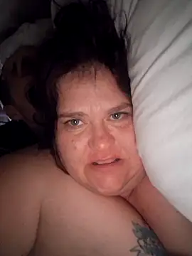 Snapshot of mcv131985 chatting on 11/03/25, 07:09 mcv131985 online show from 11/03/25, 07:09