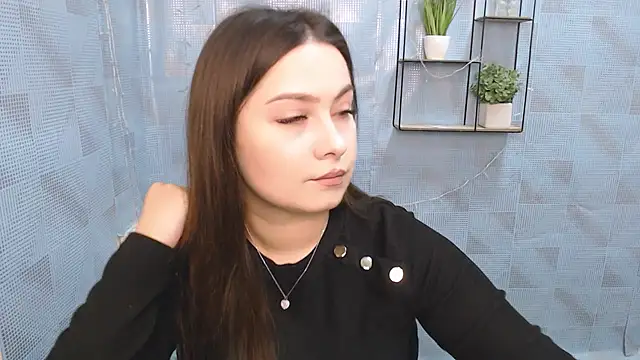 EmiliaTemi  online show from 01/30/25, 12:59