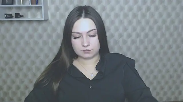 EmiliaTemi  online show from 02/06/25, 04:36