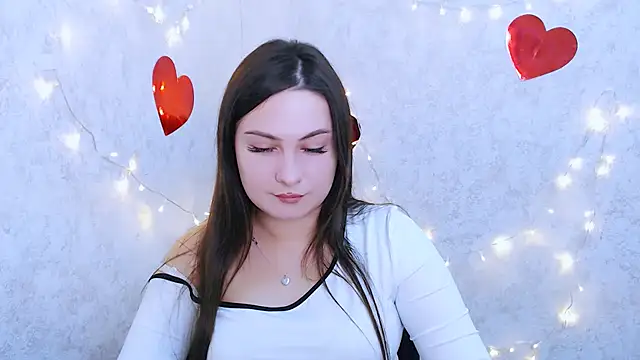 EmiliaTemi  online show from 02/18/25, 04:37