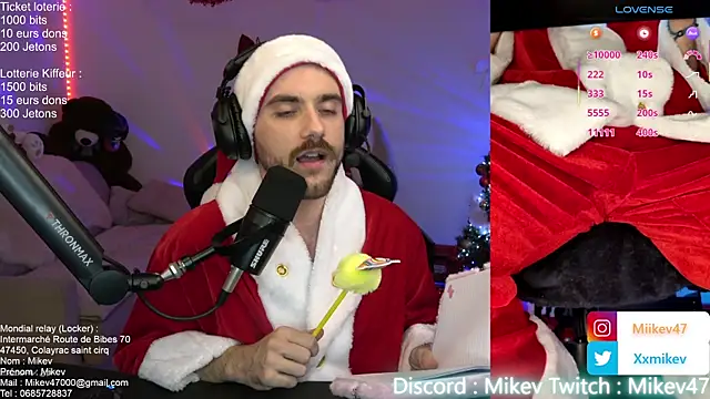 Snapshot of Mikev chatting on 12/01/25, 07:08 Mikev online show from 12/01/25, 07:08