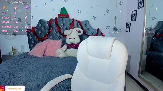  Antonnela  online show from 12/21/24, 12:27