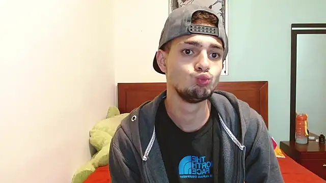 Snapshot of Jeffstyle18 chatting on 10/04/25, 12:30 Jeffstyle18 online show from 10/04/25, 12:30