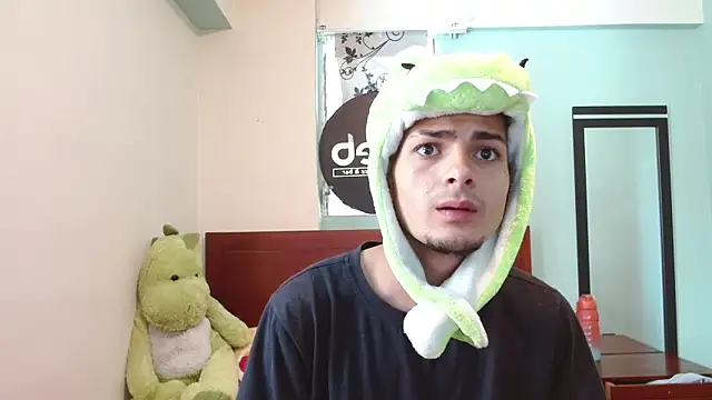 Snapshot of Jeffstyle18 chatting on 10/05/25, 04:49 Jeffstyle18 online show from 10/05/25, 04:49