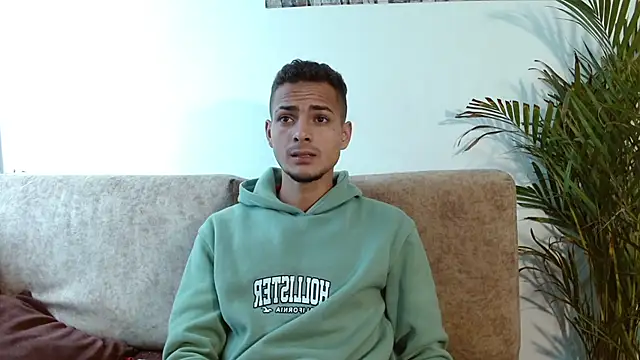 Snapshot of Jeffstyle18 chatting on 10/13/25, 07:47 Jeffstyle18 online show from 10/13/25, 07:47