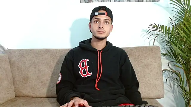 Snapshot of Jeffstyle18 chatting on 10/23/25, 07:56 Jeffstyle18 online show from 10/23/25, 07:56