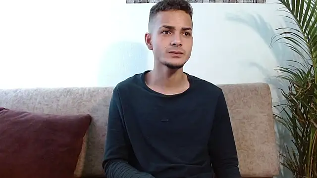 Snapshot of Jeffstyle18 chatting on 10/27/25, 02:43 Jeffstyle18 online show from 10/27/25, 02:43