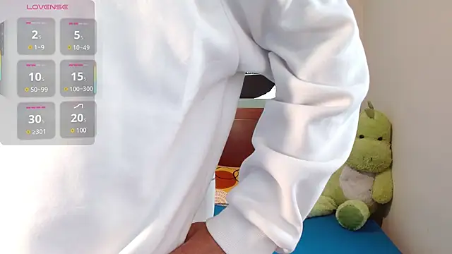 Snapshot of Jeffstyle18 chatting on 10/30/25, 02:40 Jeffstyle18 online show from 10/30/25, 02:40