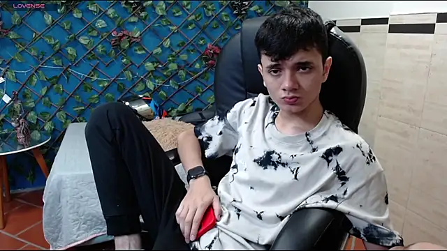 Waturox online show from 09/29/25, 07:30