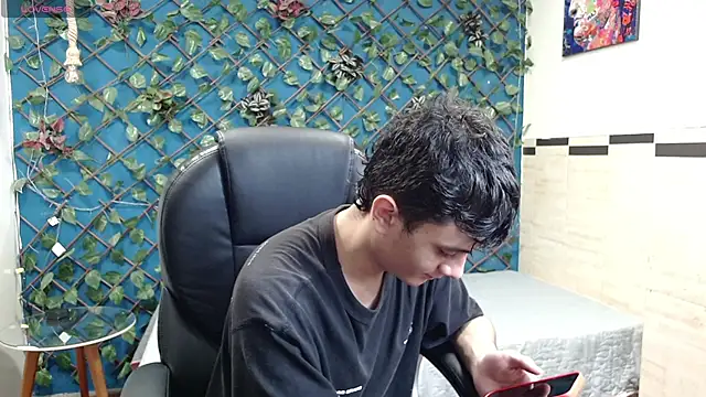 Waturox online show from 10/14/25, 07:36