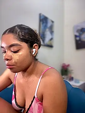 Snapshot of ChristyAddams chatting on 12/14/25, 12:32 ChristyAddams online show from 12/14/25, 12:32