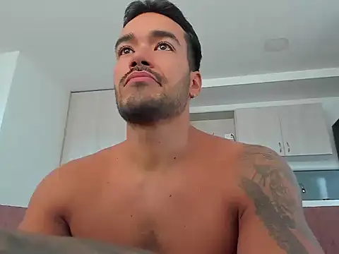 Alexander Martines online show from 07/10/26, 10:34