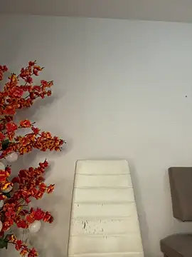 VictoriaHiill online show from 07/27/26, 05:09