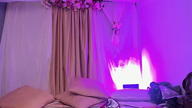 salomee star  online show from 11/06/25, 06:42