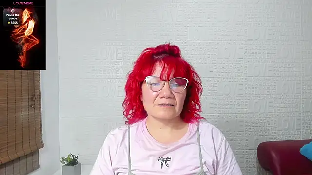 Salomeediaz  online show from 01/04/25, 09:09