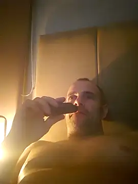 Snapshot of Dorset8360 chatting on 12/19/24, 12:34 Dorset8360 online show from 12/19/24, 12:34