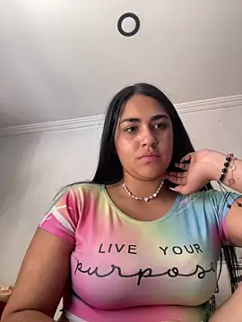 Snapshot of Charlotte_cute18 chatting on 12/11/24, 04:09 Charlotte cute18 online show from 12/11/24, 04:09