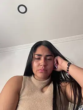 Snapshot of Charlotte_cute18 chatting on 12/14/24, 05:14 Charlotte cute18 online show from 12/14/24, 05:14