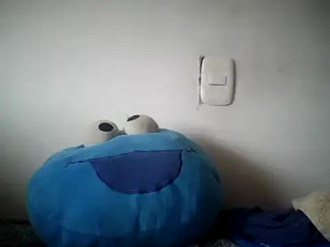 Snapshot of Charlotte_cute18 chatting on 12/15/24, 04:59 Charlotte cute18 online show from 12/15/24, 04:59