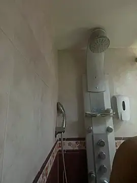 Snapshot of Charlotte_cute18 chatting on 12/19/24, 07:07 Charlotte cute18 online show from 12/19/24, 07:07