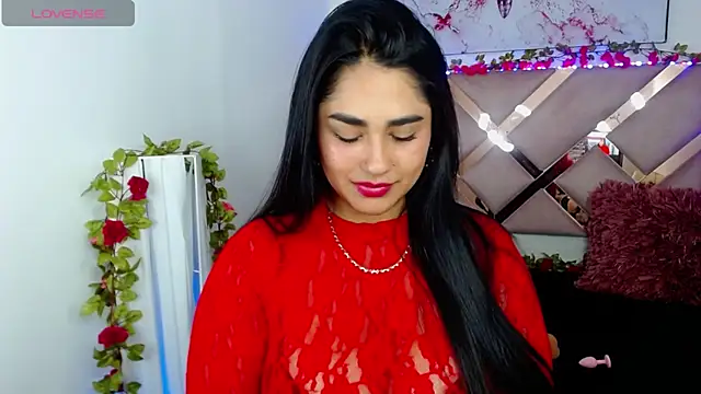 Snapshot of Charlotte_cute18 chatting on 02/25/25, 07:52 Charlotte cute18 online show from 02/25/25, 07:52